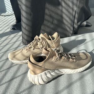 Tubular Adidas Sneakers